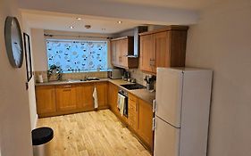 3 Severn Close Contractor Home In Oakham Near Rutland Water